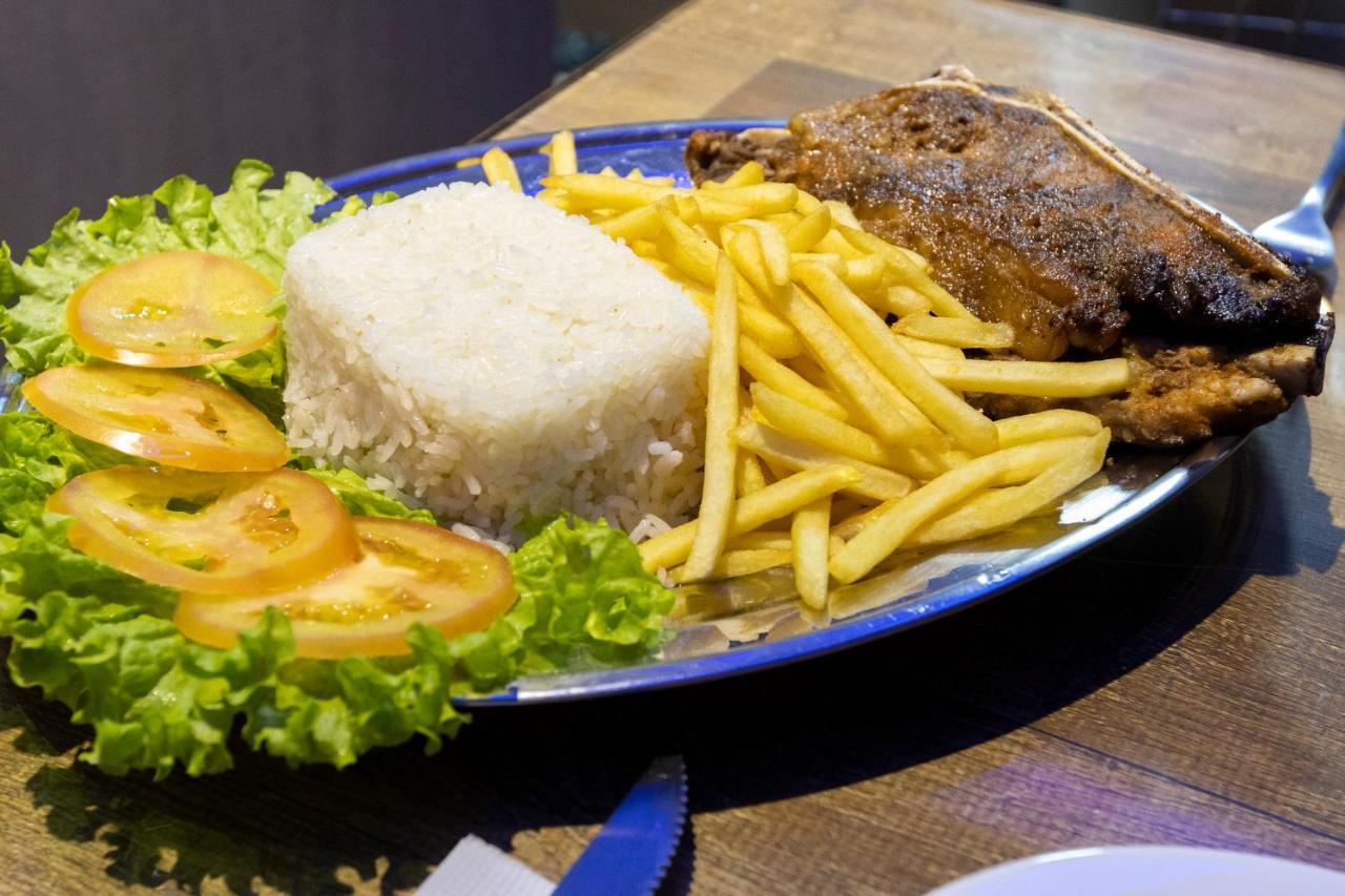 Troia Motel para Casais Foz do Iguaçu