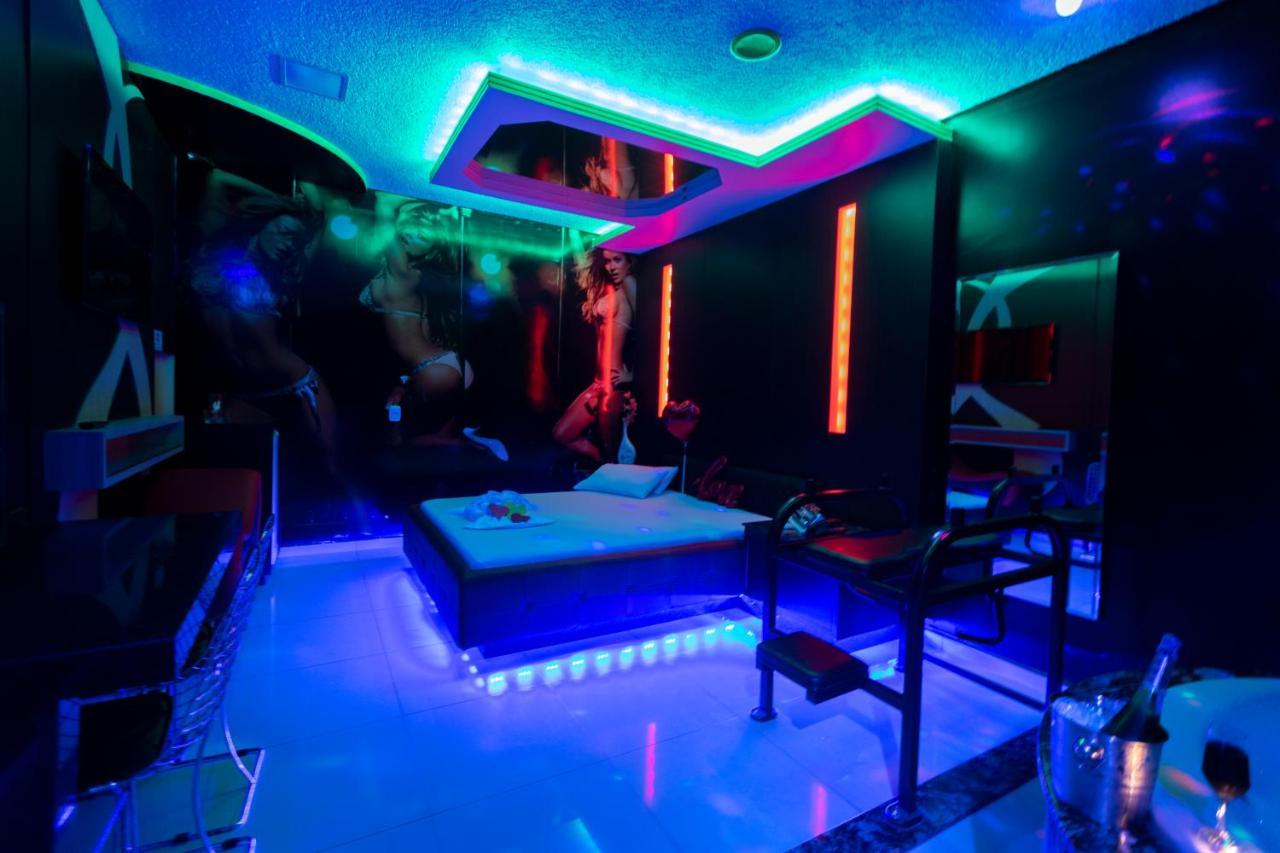 Troia Love hotel *